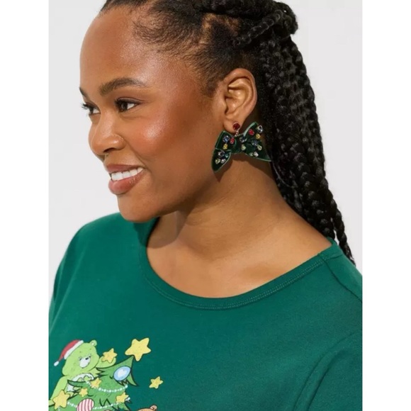 🆕🎄Green Holiday Bow Rhinestone Earring NWT Torrid New! Christmas - Picture 2 of 3